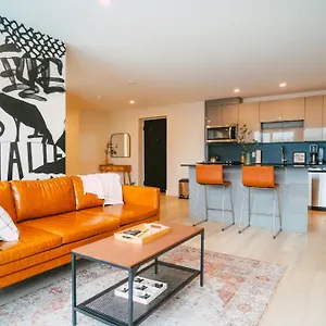 Apartment Chic Cozy Retreat - 2br - Stunning North End Views
