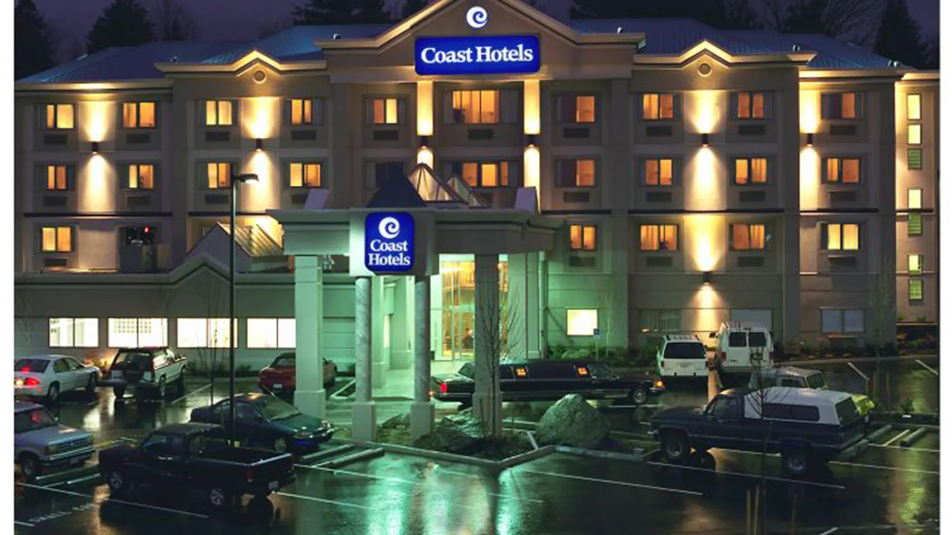 Coast Abbotsford Hotel & Suites 3*,