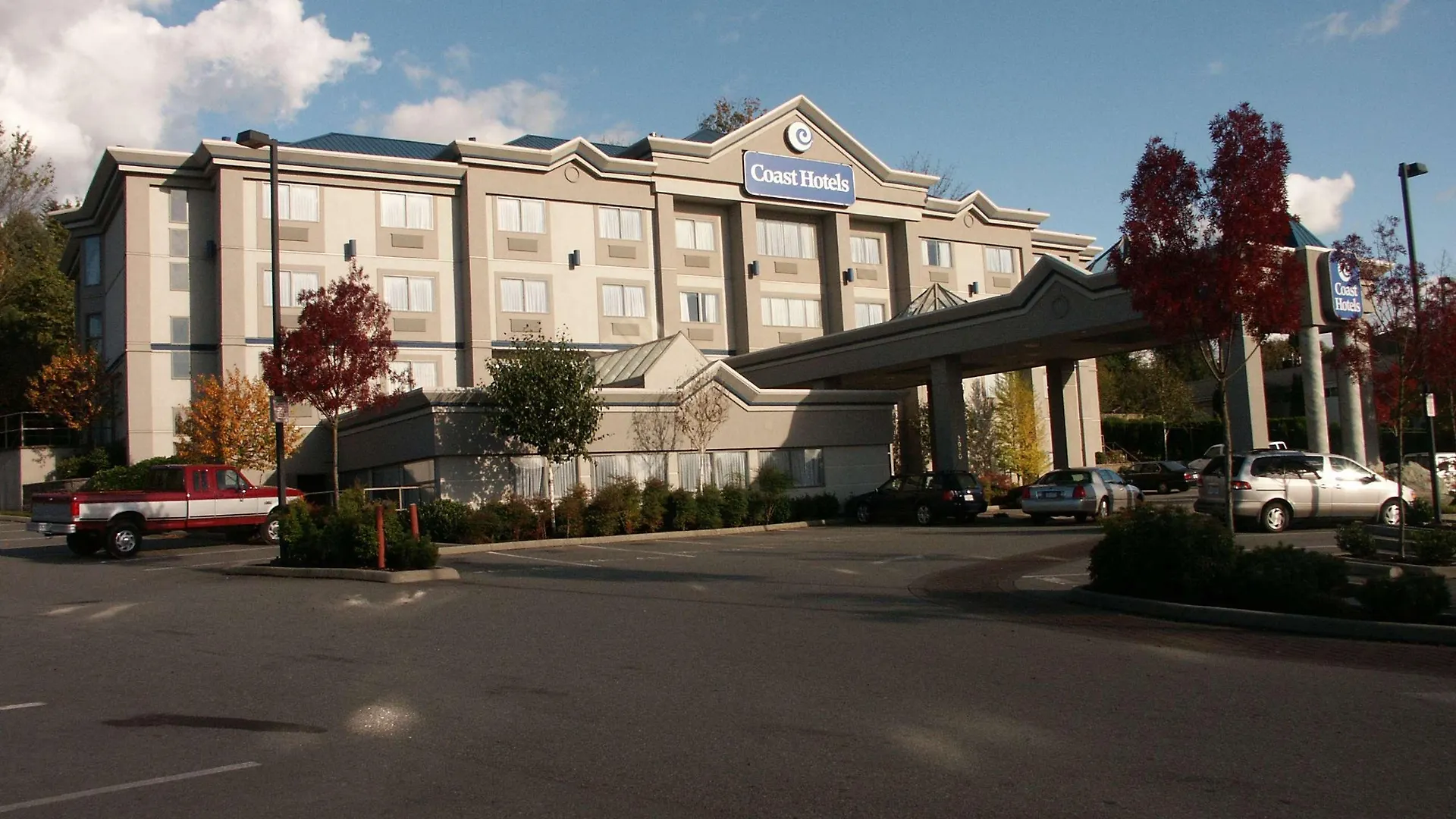 Coast Abbotsford Hotel & Suites