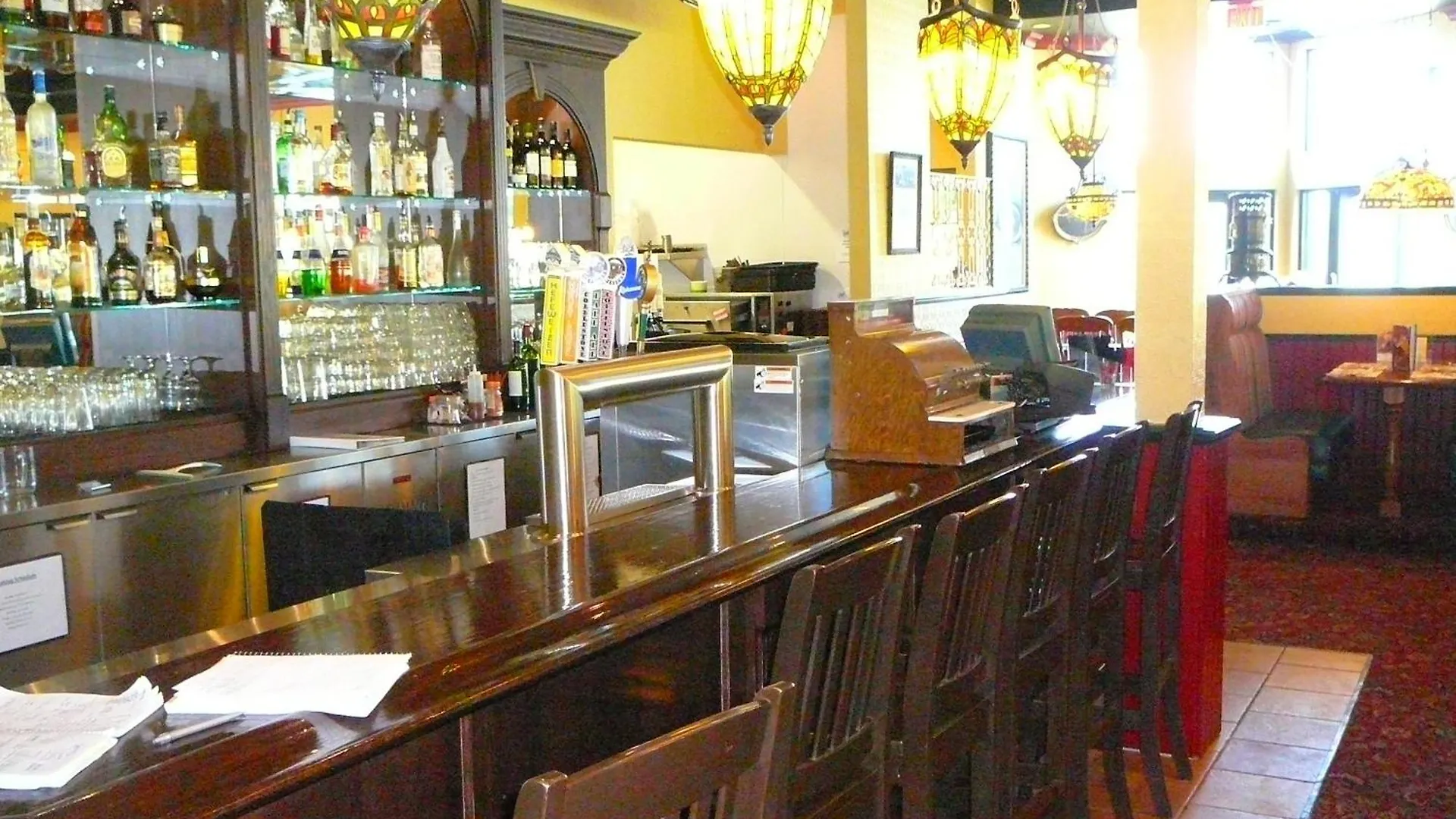 Coast Abbotsford Hotel & Suites