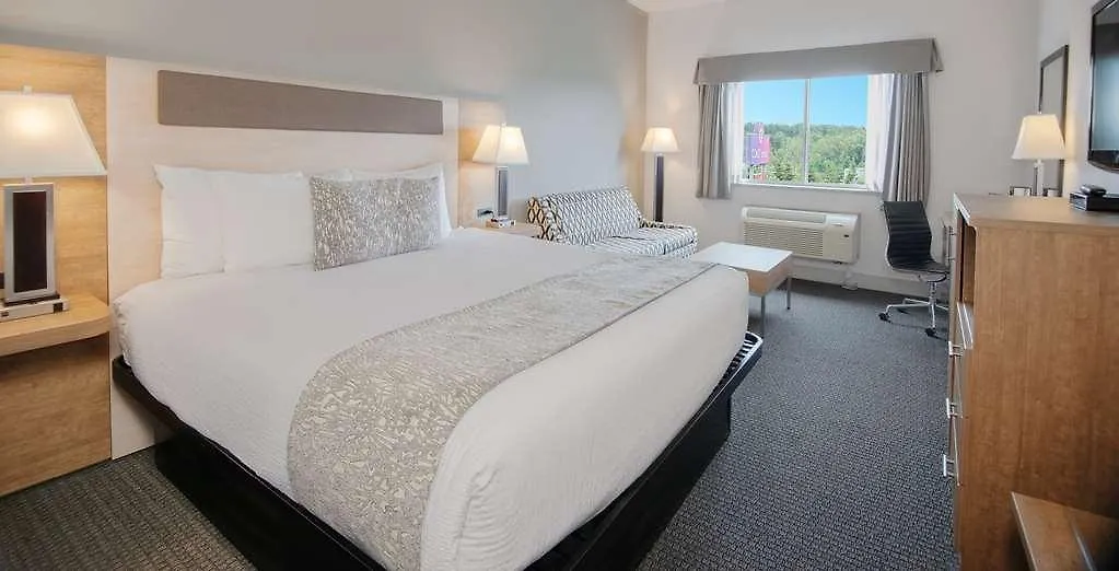 Coast Abbotsford Hotel & Suites Canada