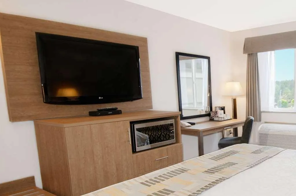 Coast Abbotsford Hotel & Suites Canada